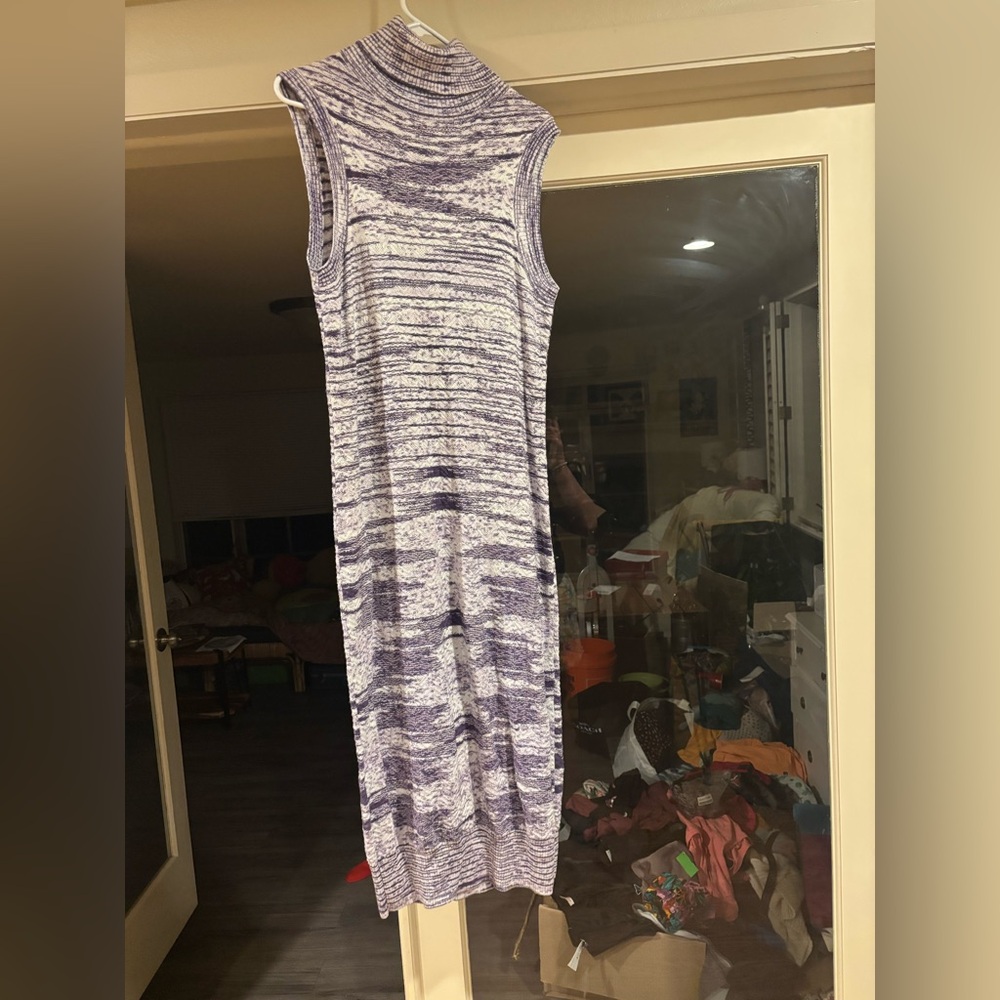 NWT Misha and Puff Size Medium Turtleneck Purple and White Sweater Dress